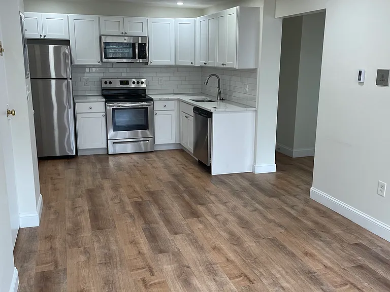 437 Willard St #3 — Photo 1