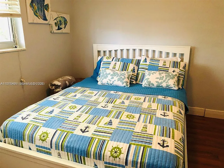 881 Ocean Dr — Photo 40
