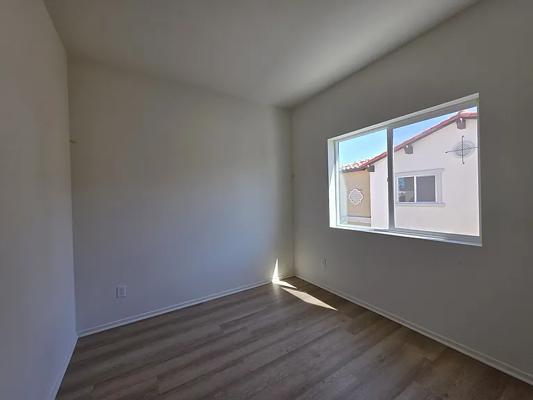 1626-1630 W Mission Blvd #103 — Photo 7
