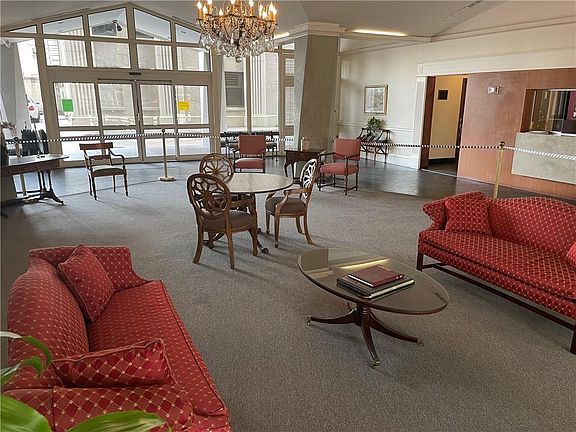 2nd image of 2100 Saint Charles Ave APT 7J