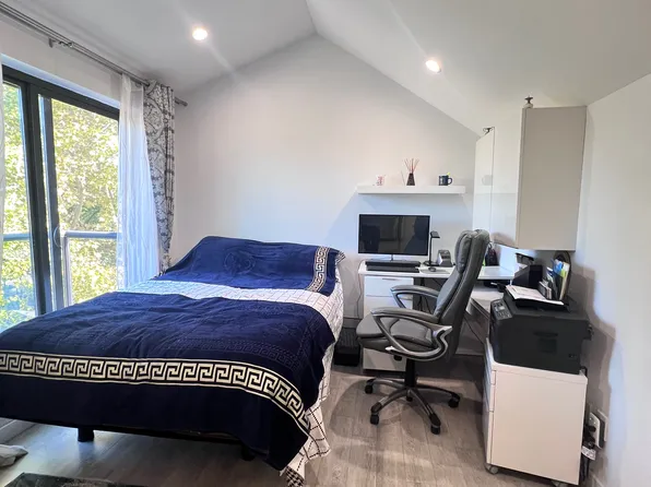 2820 Avenue Z image 12 of 16