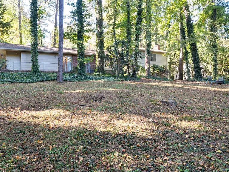 415 Amberidge Trl — Photo 23