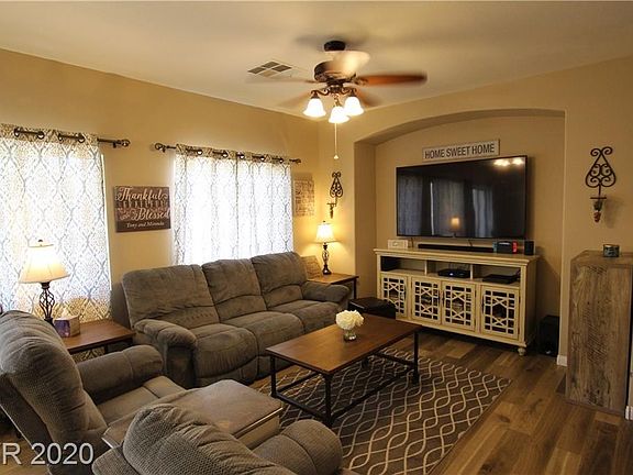 4th image of 1590 Buffalo Brubaker Ln