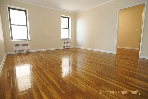 Rented by Norman Raindel, LREB | media 2