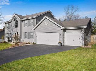 5846 Candover Rd, Loves Park, IL 61111