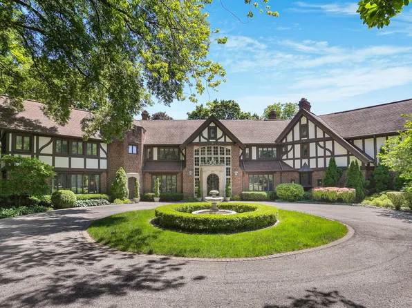 1001 N State St, Monticello, IL 61856