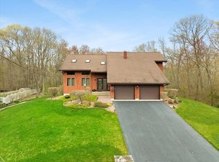 79 Lisa Dr, Swansea, MA 02777