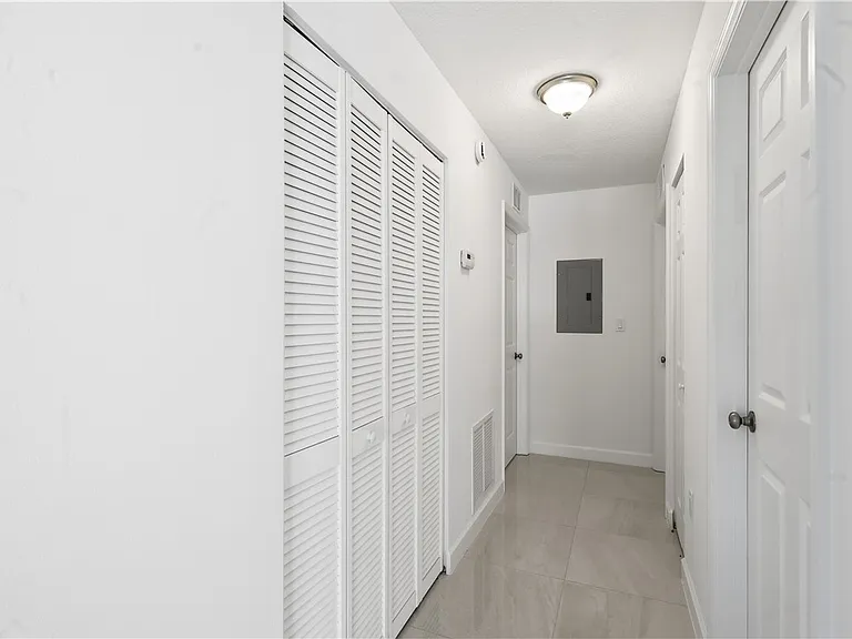 939 19th St #939 — Photo 31