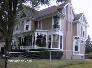 216 Division St, Adrian, MI 49221