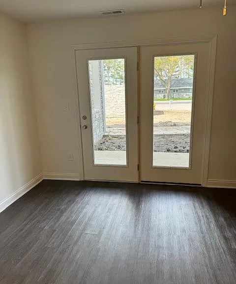 52 Flats — Photo 34