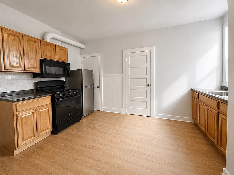 716-718 Newark Ave #718-1 — Photo 8