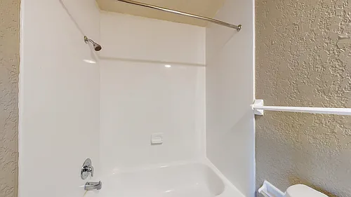 715 McCormick Ave #5 — Photo 4