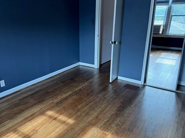 326 Logan St — Photo 18