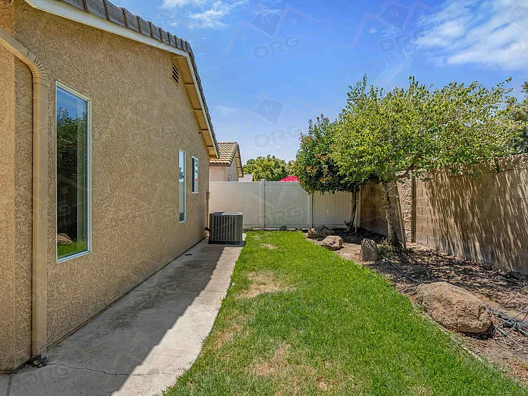 2713 Mozart Dr — Photo 26