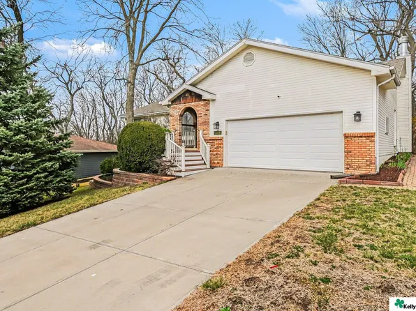 11663 Trumble Loup E, Bellevue, NE 68123