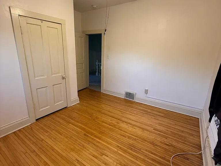 418 N 4th St — Photo 9