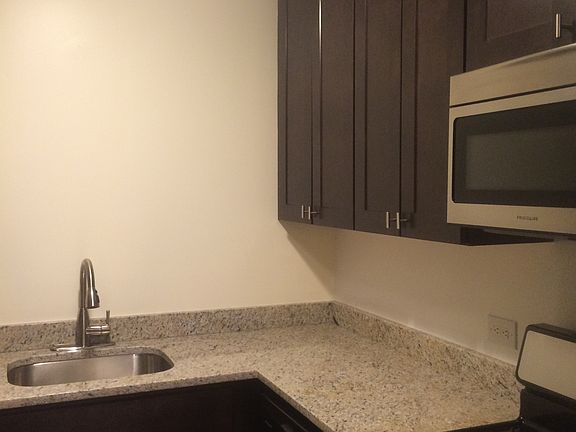 2nd image of 7525 153rd St APT 436