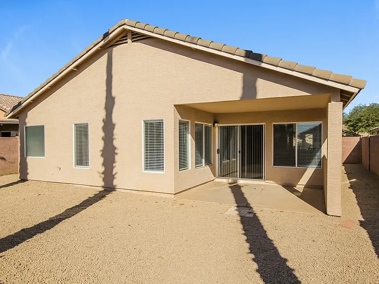 15441 W Port Royale Ln — Photo 14