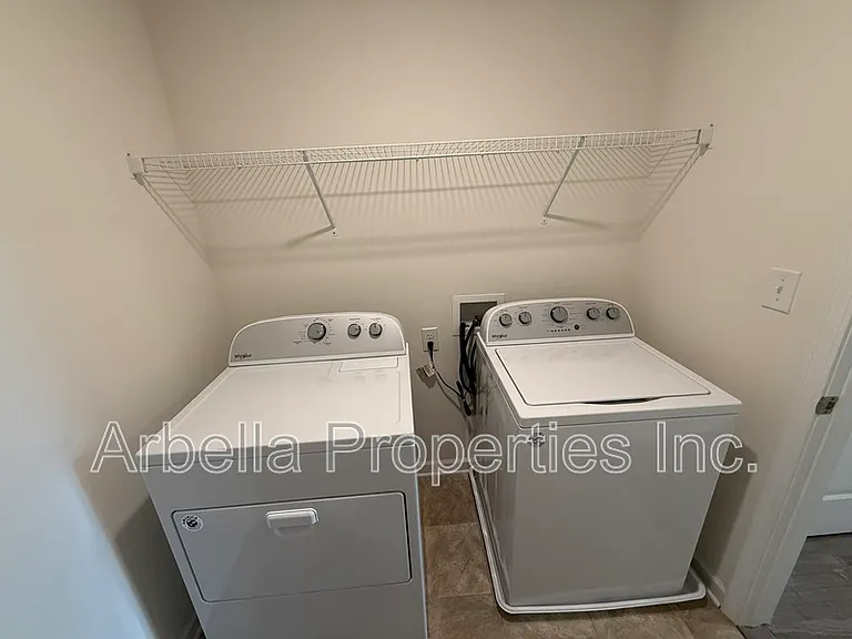 479 Brinkleys Way — Photo 31