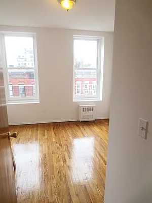 Rented by Waverly Realty Associates | media 20