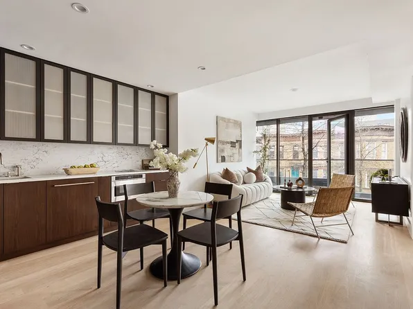 814 5th Ave #2B, Brooklyn, NY 11232