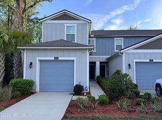 246 Aralia Ln, Jacksonville, FL 32216