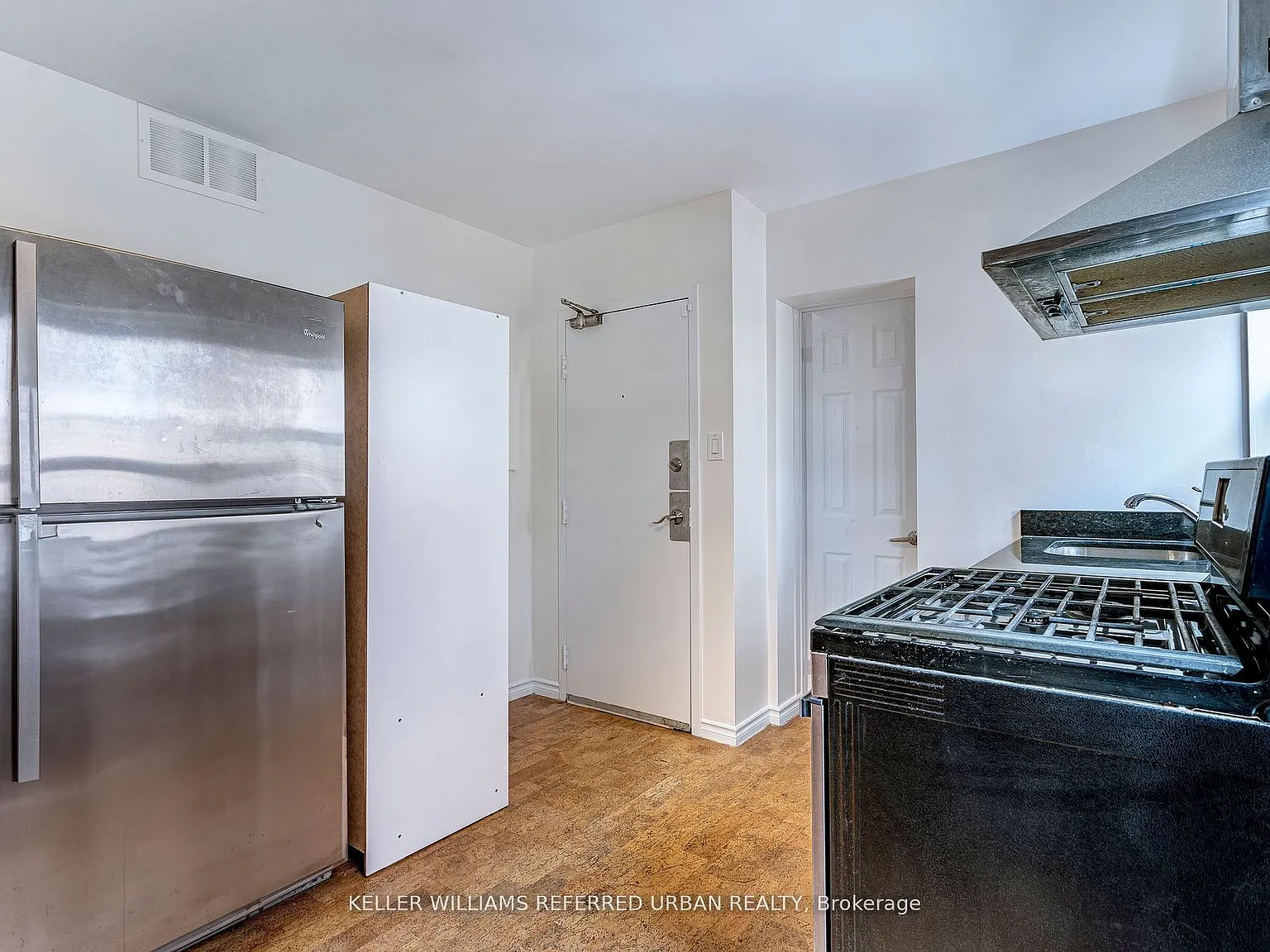 2 bed, $1,800 — Photo 4