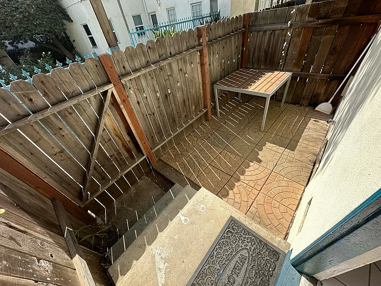 626 VETERAN AVE, Unit B, Westwood, CA 90024 - Private Back Patio