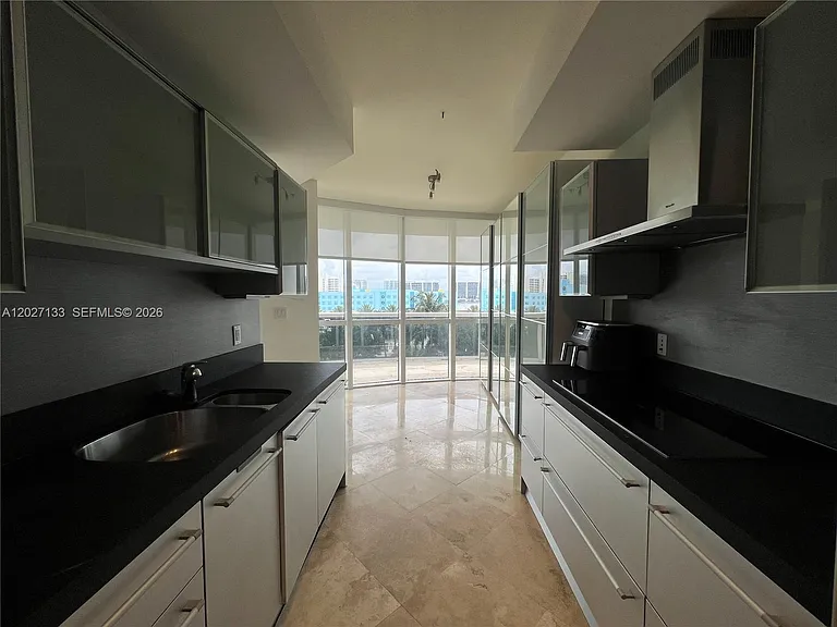 18201 Collins Ave #601A — Photo 43