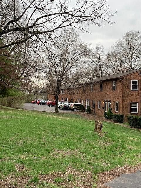 1st image of 3095 Dorris Ave