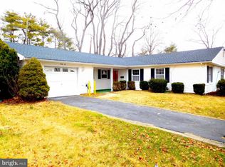 62 Elmwood Ln, Willingboro, NJ 08046