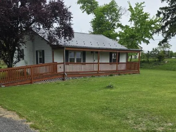 106 Airport Rd, Shippensburg, PA 17257
