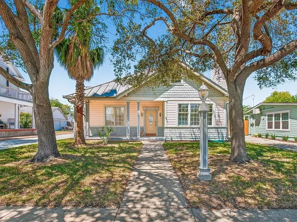 328 Del Mar Blvd, Corpus Christi, TX 78404