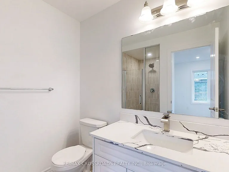 781 Kootenay Path — Photo 20