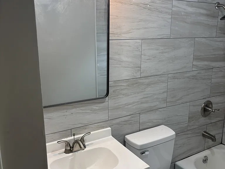 761 Richmond Ave #3 — Photo 5