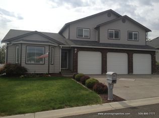 60 Lyle Loop Rd, Selah, WA 98942