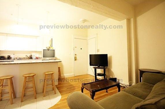 1st image of 2001 Commonwealth Ave #D5
