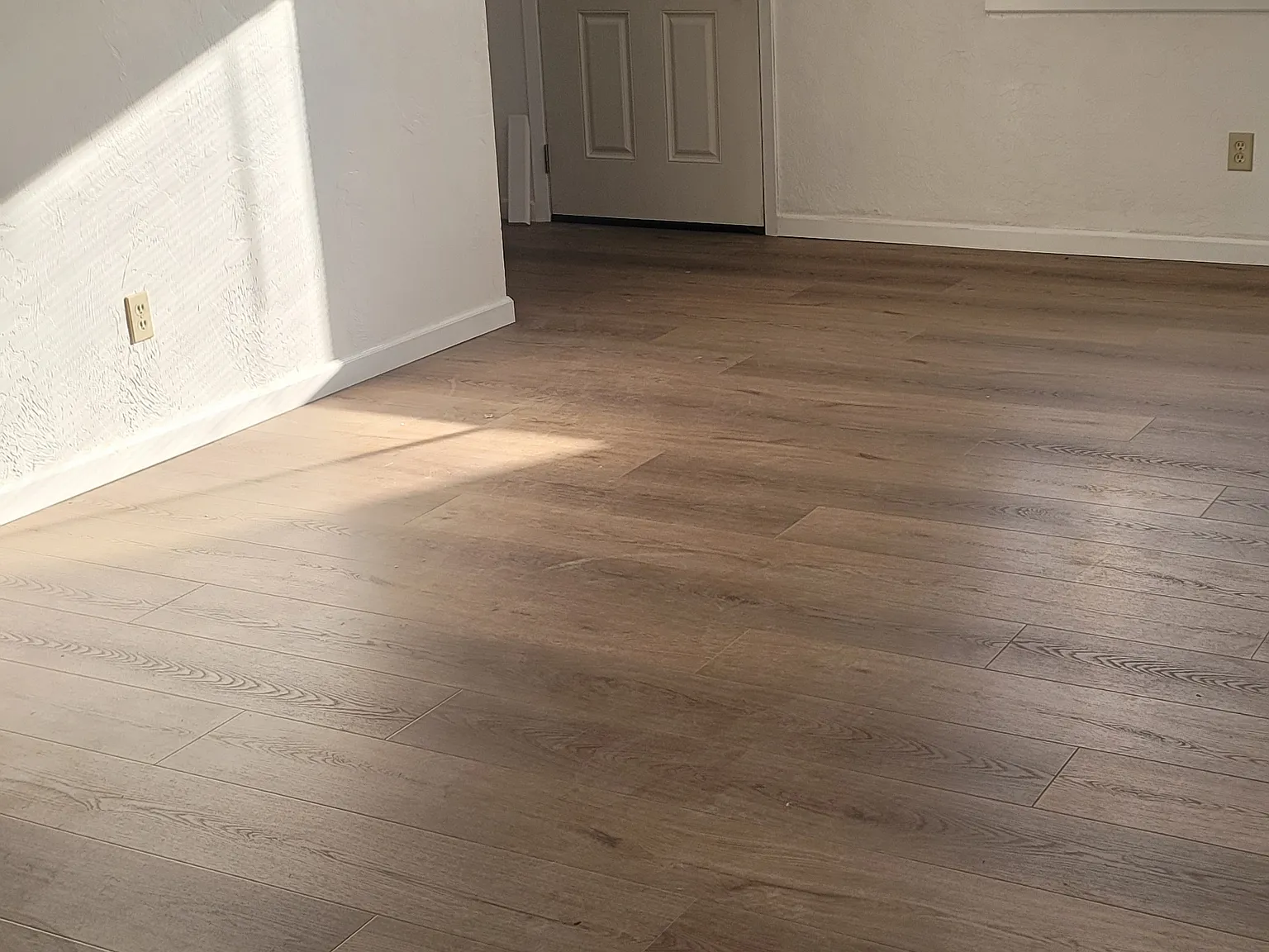 2 bed, 1.5 bath, 1100 sqft, $1,800 — Photo 3