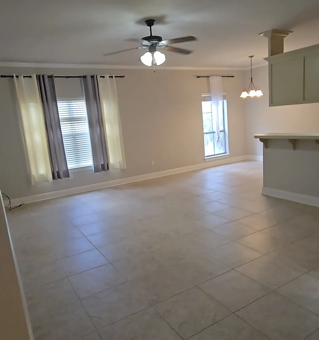2 bed, 1108 sqft, $1,600 — Photo 3
