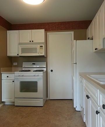 4th image of 219 Driftwood Ln