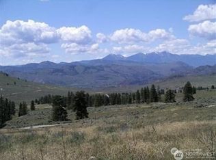 21 N Pine Bluff Rd, Oroville, WA 98844