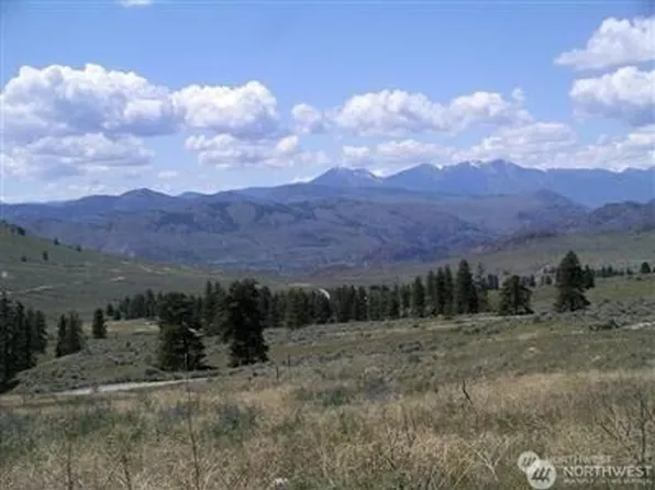 21 N Pine Bluff Road, Oroville, WA 98844