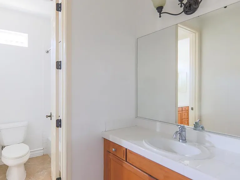 415 N Cedros N — Photo 27