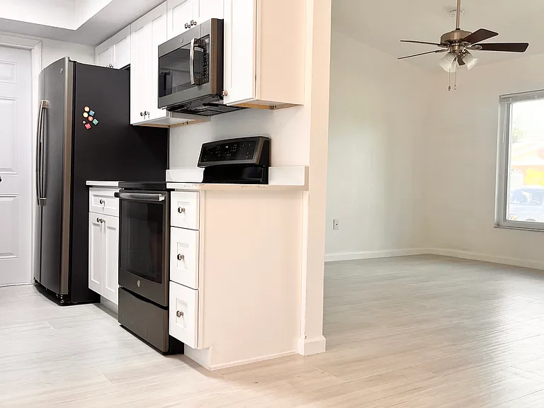 2420 Briar Oak Cir — Photo 27
