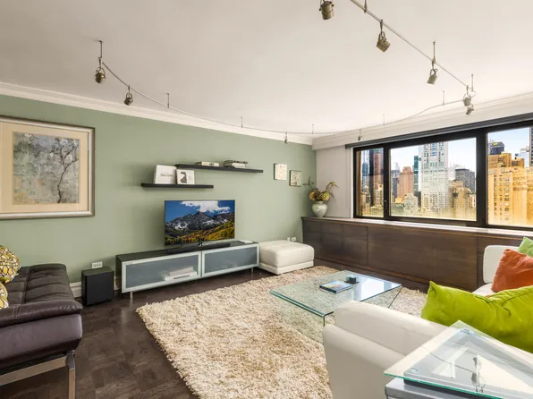 10 West 66th Street 30G image 2 of 14