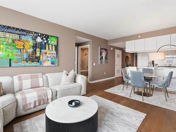 99 Hudson Street image 9 of 41