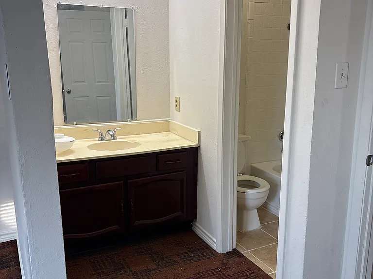 422 Menlo Park Dr — Photo 8