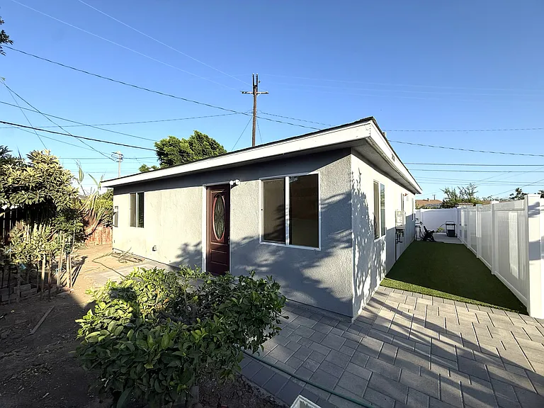 3130 Doolittle Ave — Photo 12