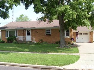 809 E Holland St, Washington, IL 61571