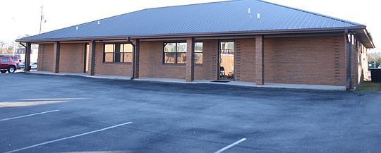 2nd image of 821 Rainbow Dr